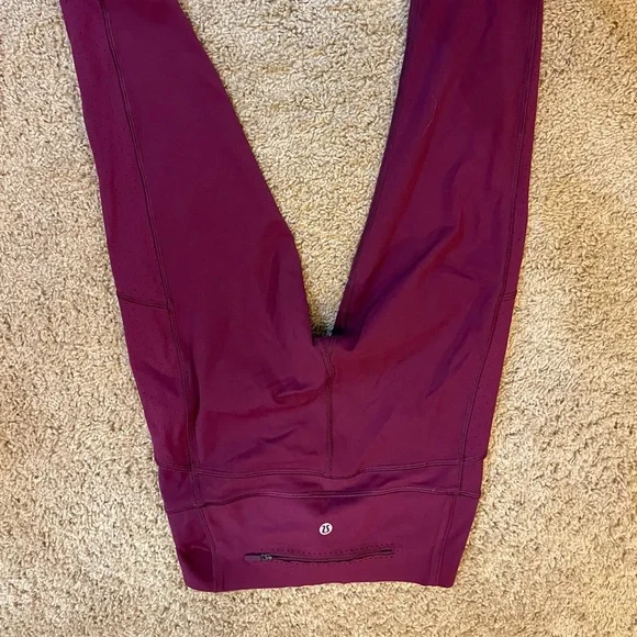 Lululemon Cropped Leggings size 4 - Picture 2 of 6